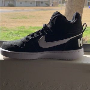 💣 NEW! 💣 Nike hightops!